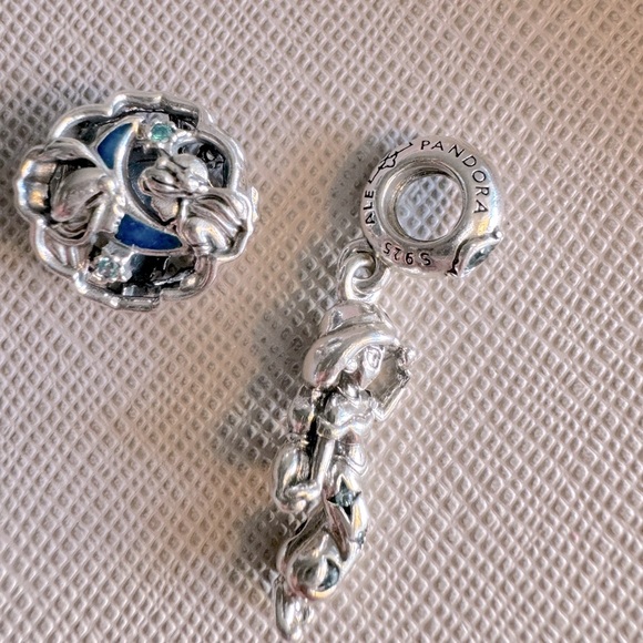 Set of 3 PANDORA - Disney Aladdin, Jasmin & Genie Charm Gift Set - Picture 6 of 10